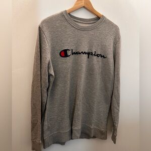 Champion Men’s Classic CrewNeck Size Medium